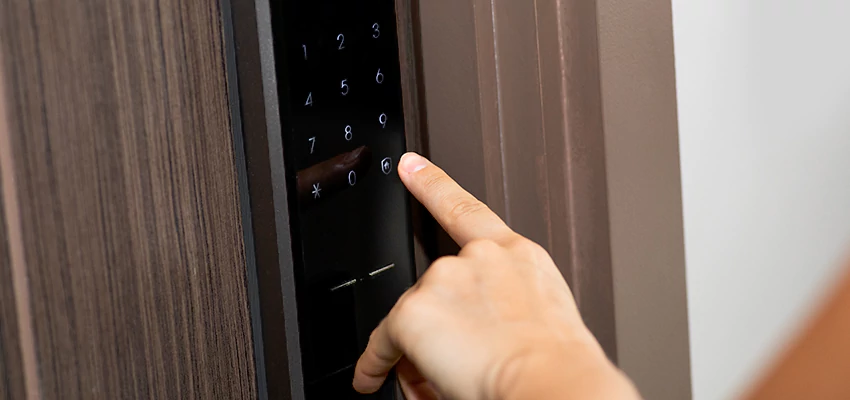 Smart Electric Locks Replacement Services in Hawaiian Gardens, CA