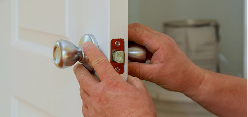 AAA Locksmiths For lock Replacement in Hawaiian Gardens, California