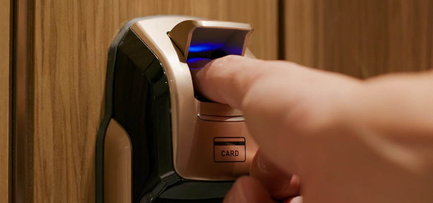 Locksmith Company For Window Lock Installation in Hawaiian Gardens, California